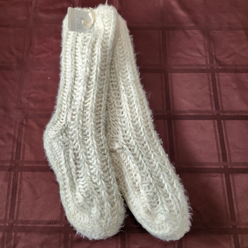 Cozy White Knit Socks